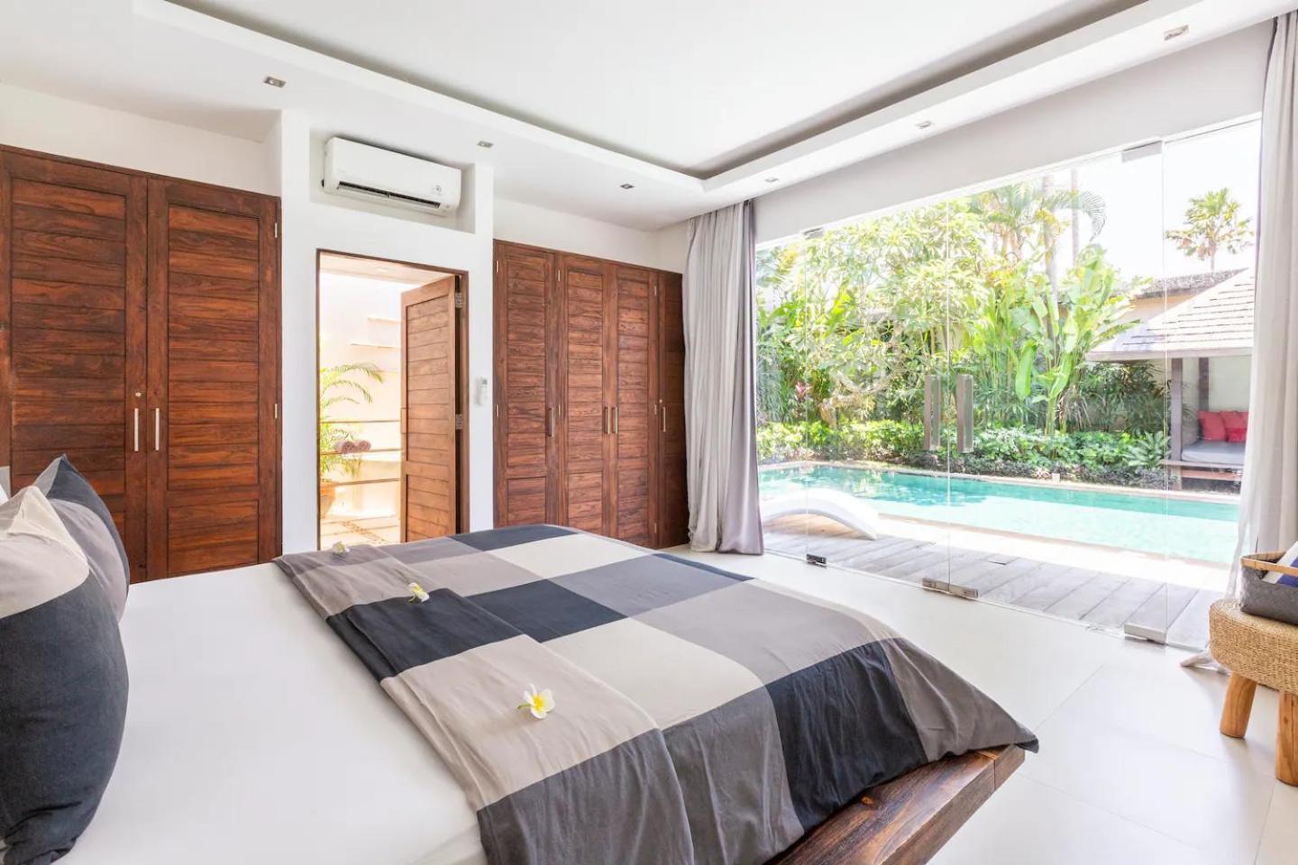 Jago - Private Luxury With Large Pool In Villa *