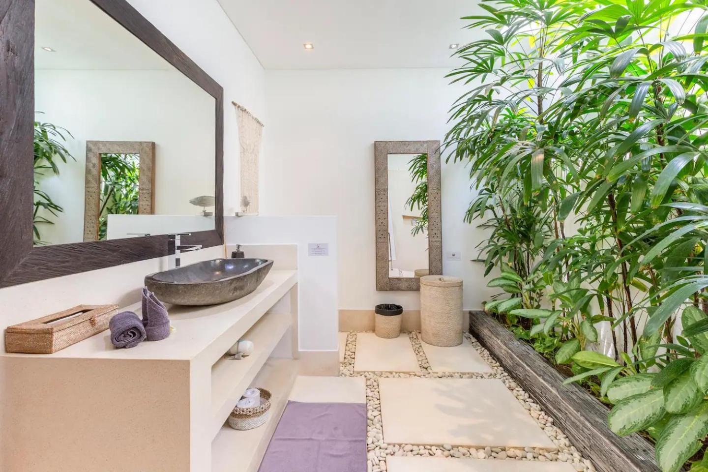 Jago - Private Luxury With Large Pool In Villa